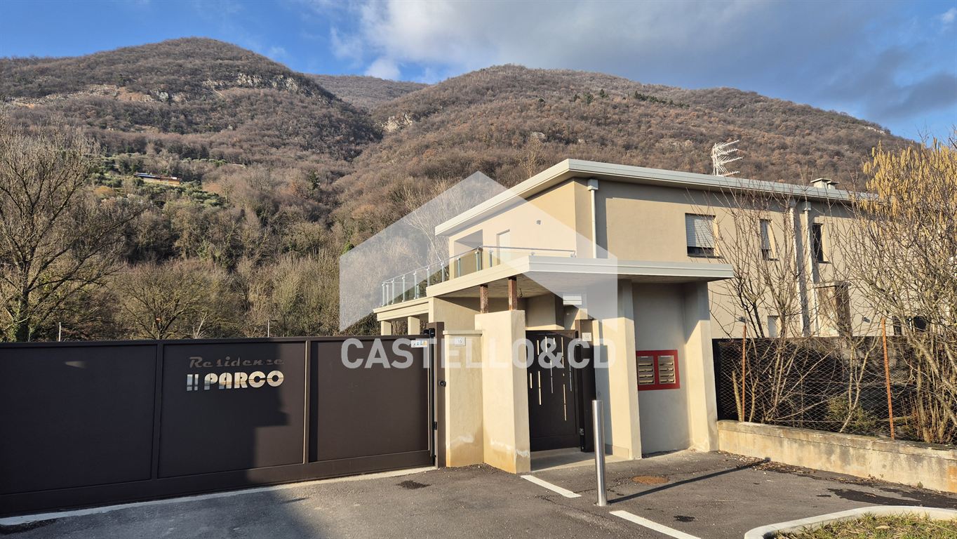 c95f8cea-12cb-4337-bc87-e216068c70da NUOVA VILLA BIFAMILIARE