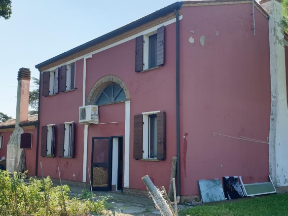 Casa Indipendente 9 locali – Rif. 2068