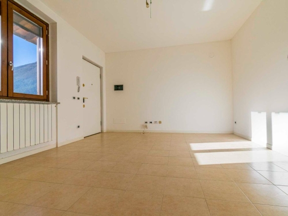 San Giovanni Bianco, trilocale indipendente con giardino privato