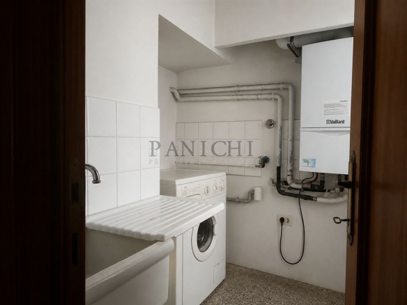 Appartamento in palazzo storico con garage e cantina