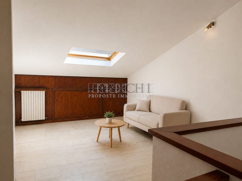 Appartamento in palazzo storico con garage e cantina