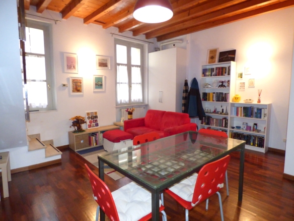 2 locali in corte signorile