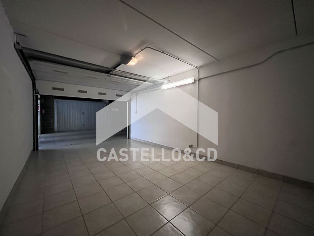 5f9ea1ca-0855-4170-8dbf-ee35a1c84848 Ampio Box