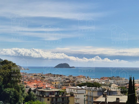 ATTICO E SUPERATTICO VISTA MARE