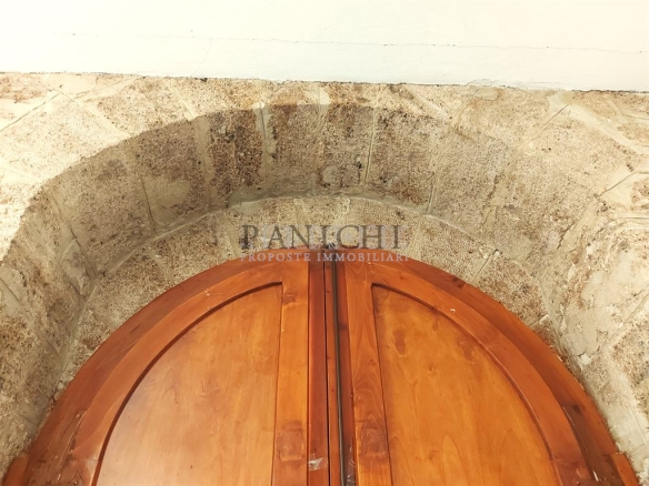 Appartamento in palazzo storico con garage e cantina