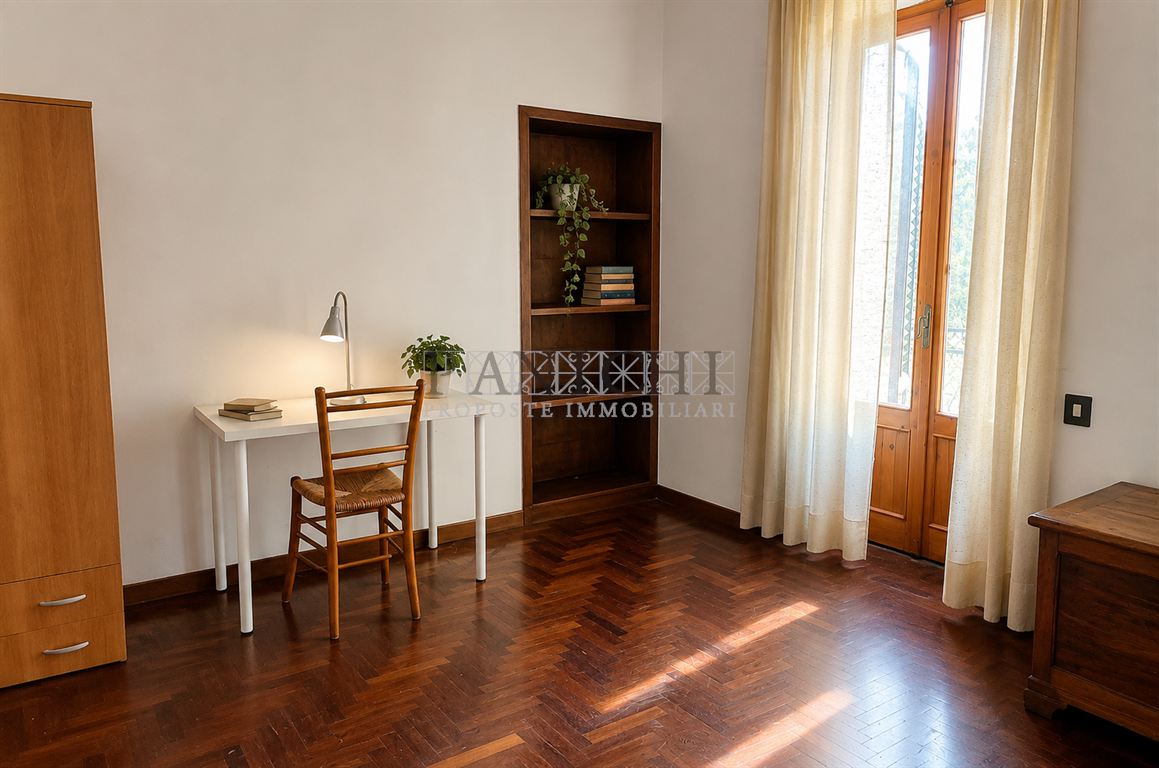 Appartamento in palazzo storico con garage e cantina
