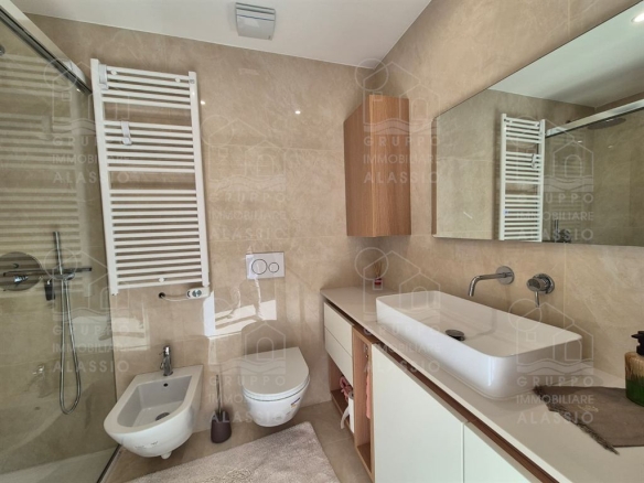 ATTICO E SUPERATTICO VISTA MARE