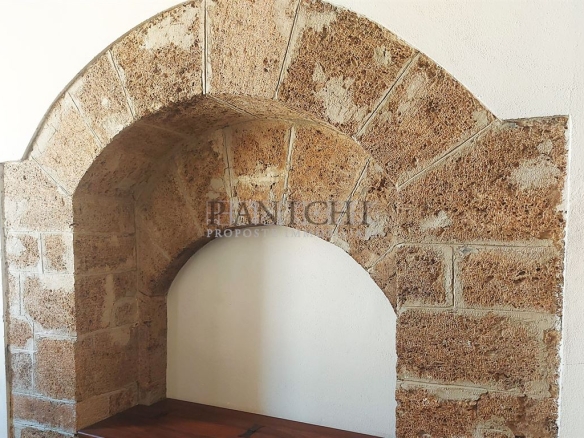 Appartamento in palazzo storico con garage e cantina
