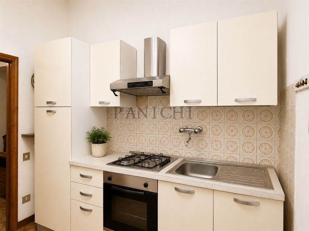 Appartamento in palazzo storico con garage e cantina