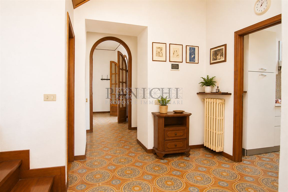 Appartamento in palazzo storico con garage e cantina