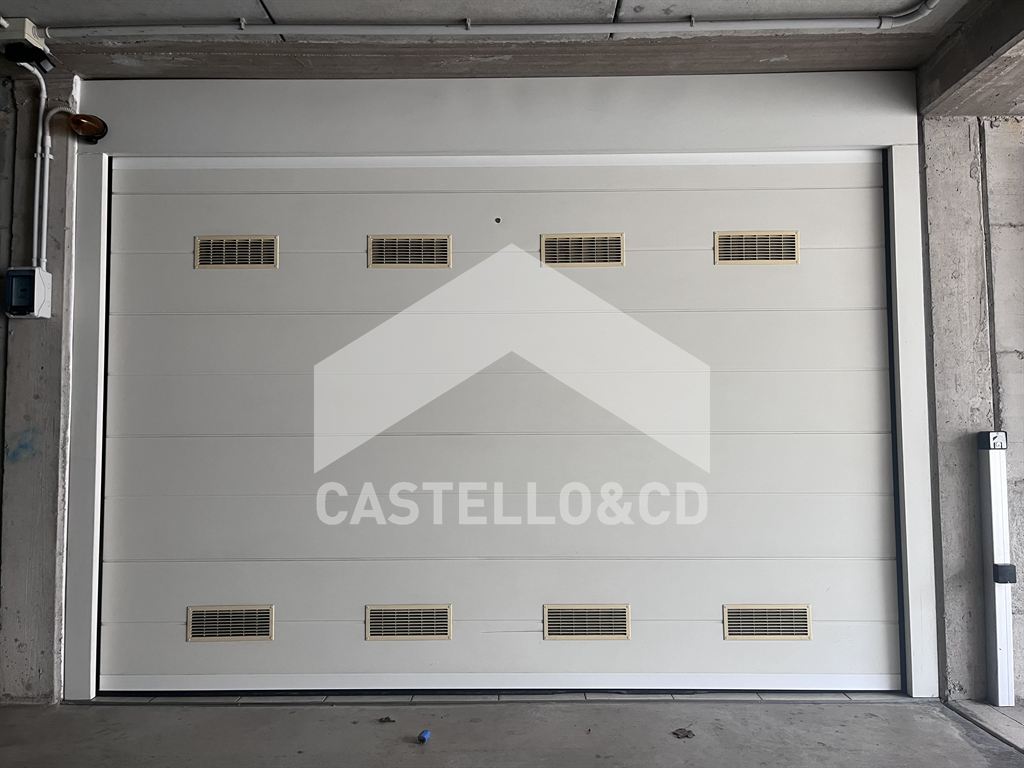 bc6675b8-899c-4349-be2b-e65b0257f1e2 Ampio Box