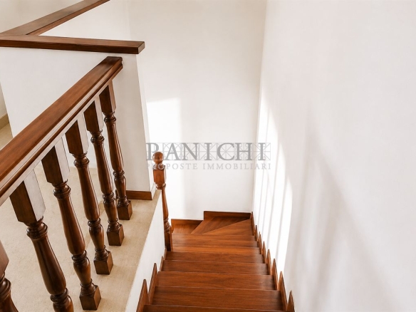 Appartamento in palazzo storico con garage e cantina