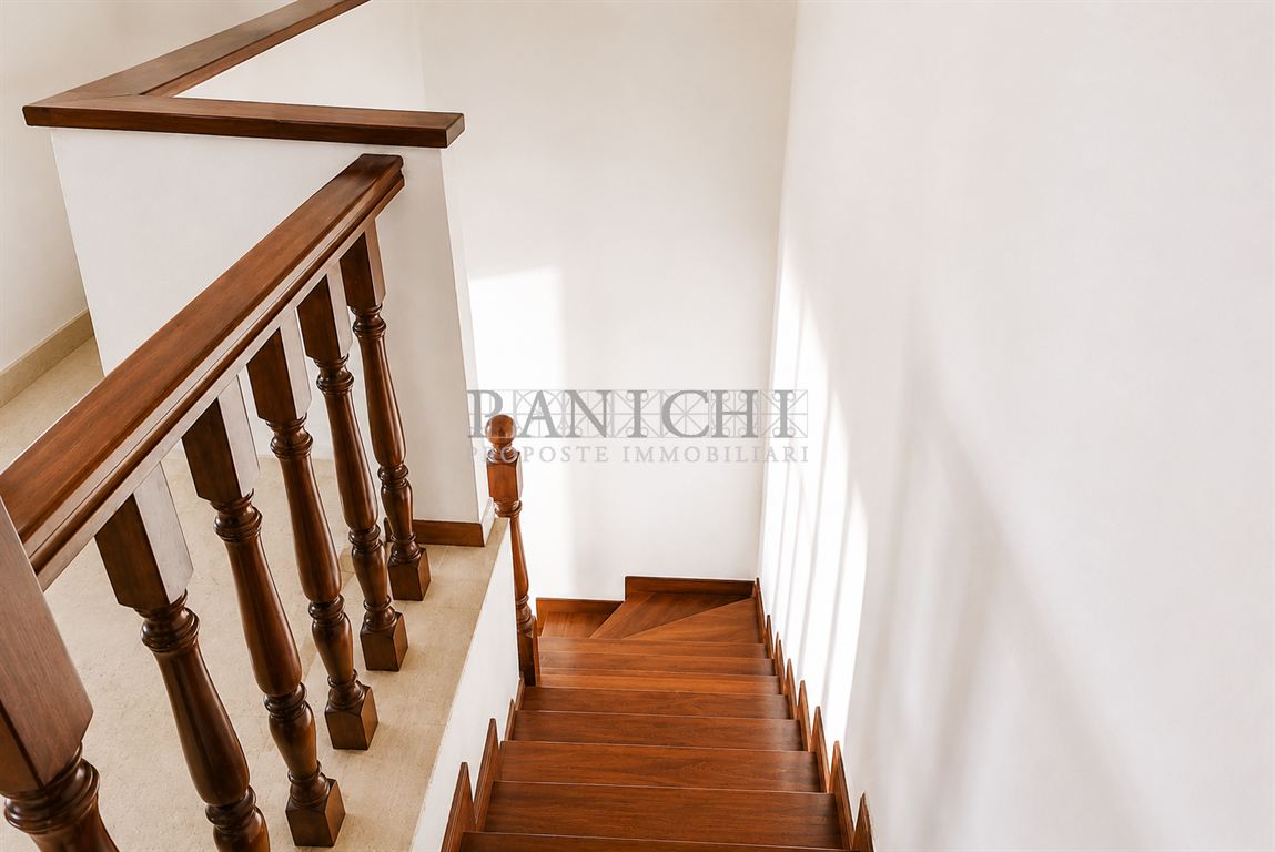 Appartamento in palazzo storico con garage e cantina