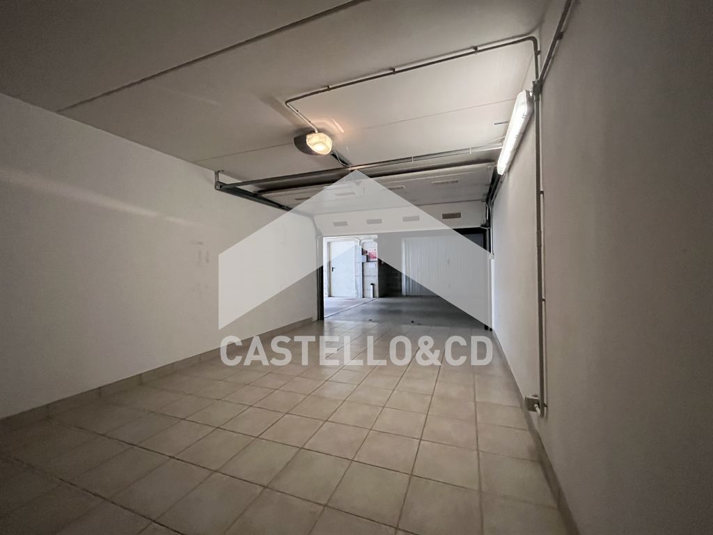 fb562ee0-5e2a-4ff7-9dfd-b06e7eaa2094 Ampio Box
