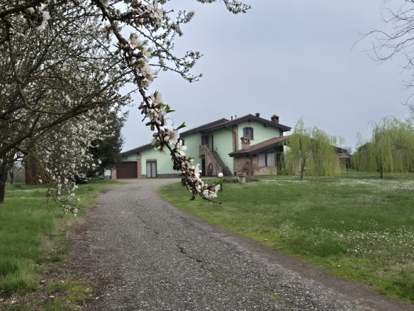 Casale indipendente